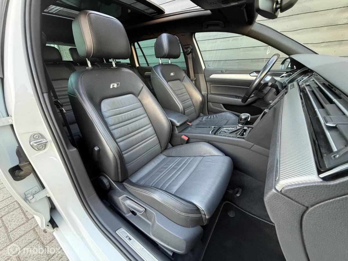 Volkswagen Passat Volkswagen Passat Variant 1.8 TSI 2x R-line Pano.dak/LED/ACC