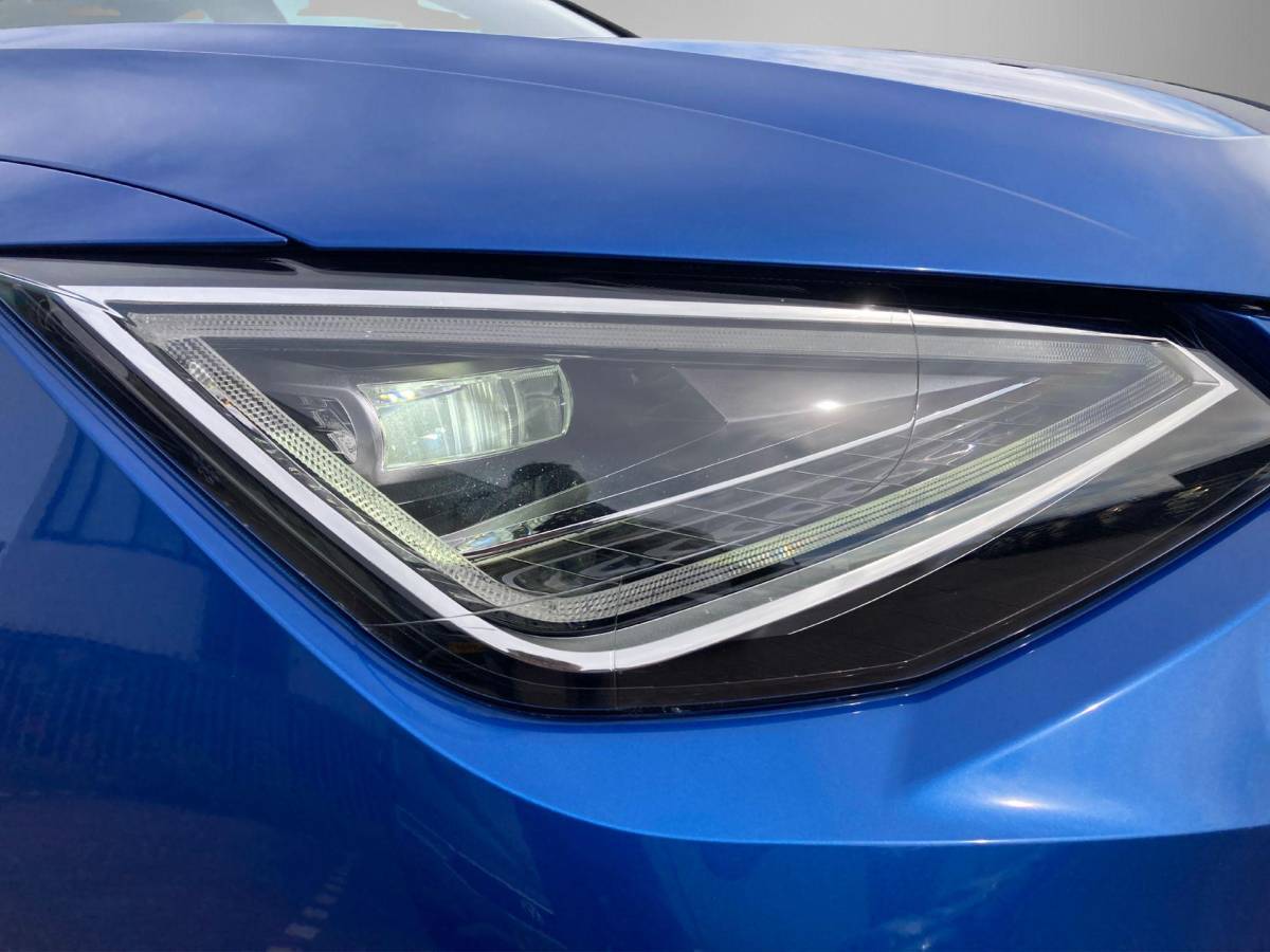 SEAT Arona SEAT Arona 1.0EcoTSI/95PK FR · Apple/Android Car Play · LED · Cruise control · Garantie t/m 08-04-2027