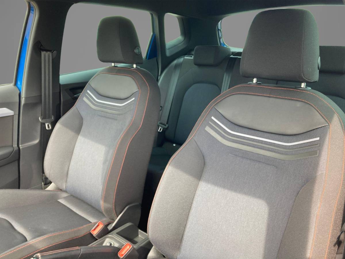 SEAT Arona SEAT Arona 1.0EcoTSI/95PK FR · Apple/Android Car Play · LED · Cruise control · Garantie t/m 08-04-2027