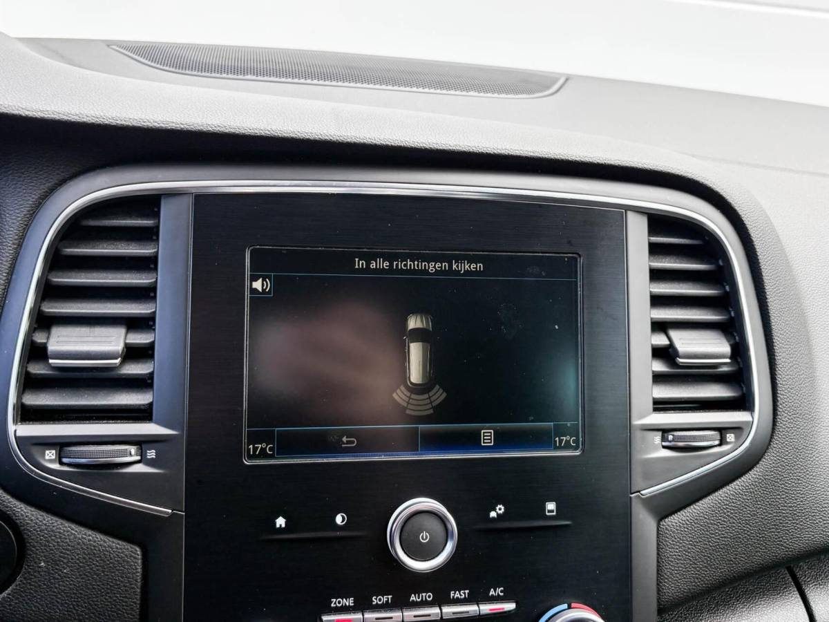 Renault Mégane Estate Renault Megane Estate 1.3 116pk TCe Limited | Airco | Carplay | Privacy glass | Trekhaak