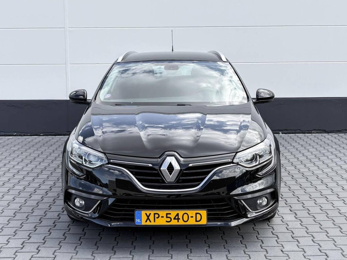 Renault Mégane Estate Renault Megane Estate 1.3 116pk TCe Limited | Airco | Carplay | Privacy glass | Trekhaak