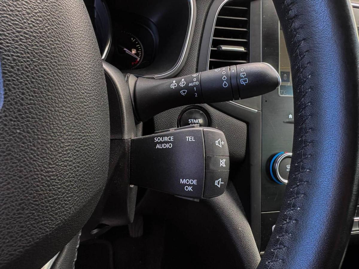 Renault Mégane Estate Renault Megane Estate 1.3 116pk TCe Limited | Airco | Carplay | Privacy glass | Trekhaak