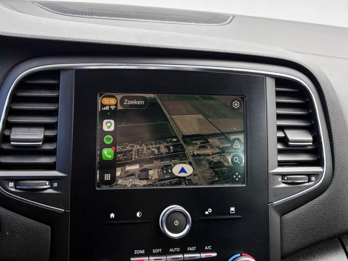 Renault Mégane Estate Renault Megane Estate 1.3 116pk TCe Limited | Airco | Carplay | Privacy glass | Trekhaak