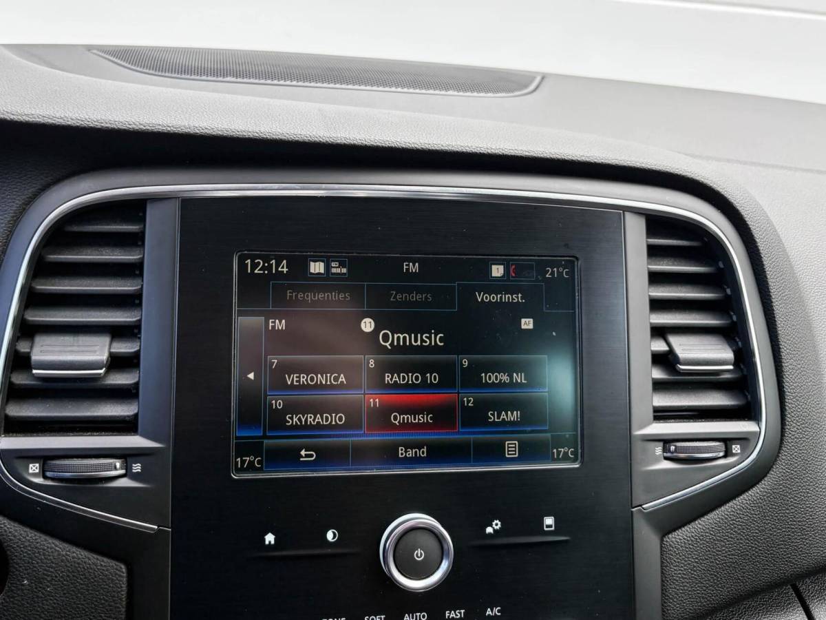 Renault Mégane Estate Renault Megane Estate 1.3 116pk TCe Limited | Airco | Carplay | Privacy glass | Trekhaak