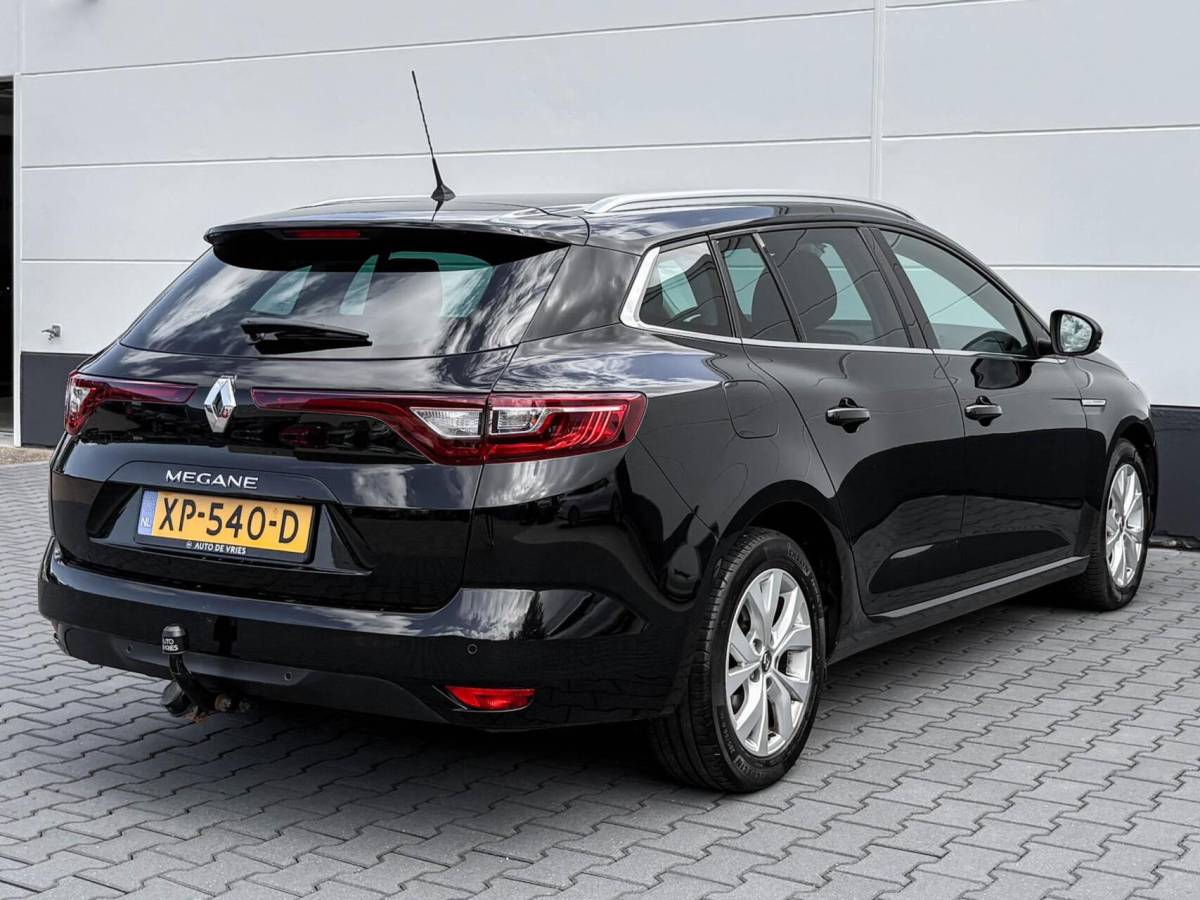 Renault Mégane Estate Renault Megane Estate 1.3 116pk TCe Limited | Airco | Carplay | Privacy glass | Trekhaak