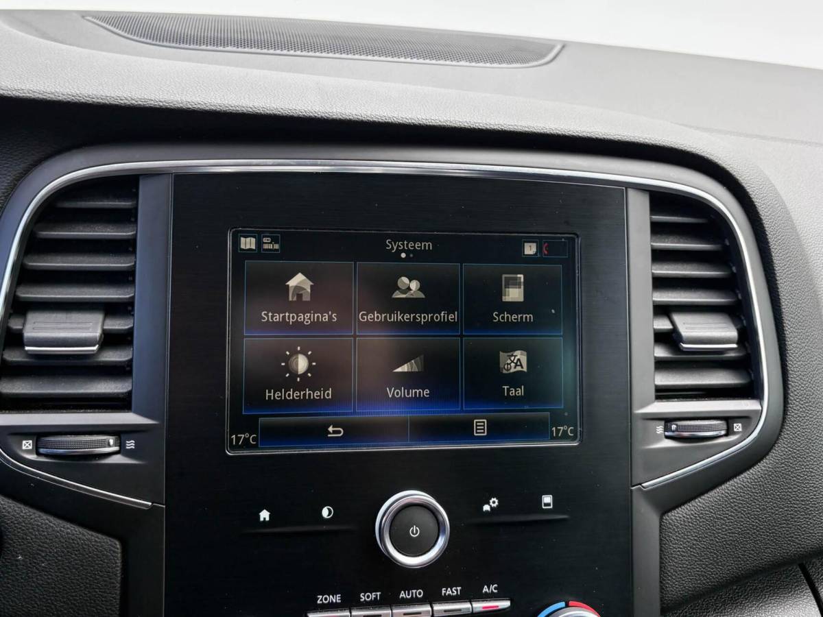 Renault Mégane Estate Renault Megane Estate 1.3 116pk TCe Limited | Airco | Carplay | Privacy glass | Trekhaak