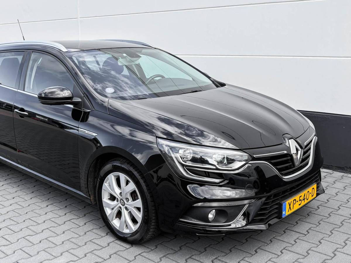 Renault Mégane Estate Renault Megane Estate 1.3 116pk TCe Limited | Airco | Carplay | Privacy glass | Trekhaak