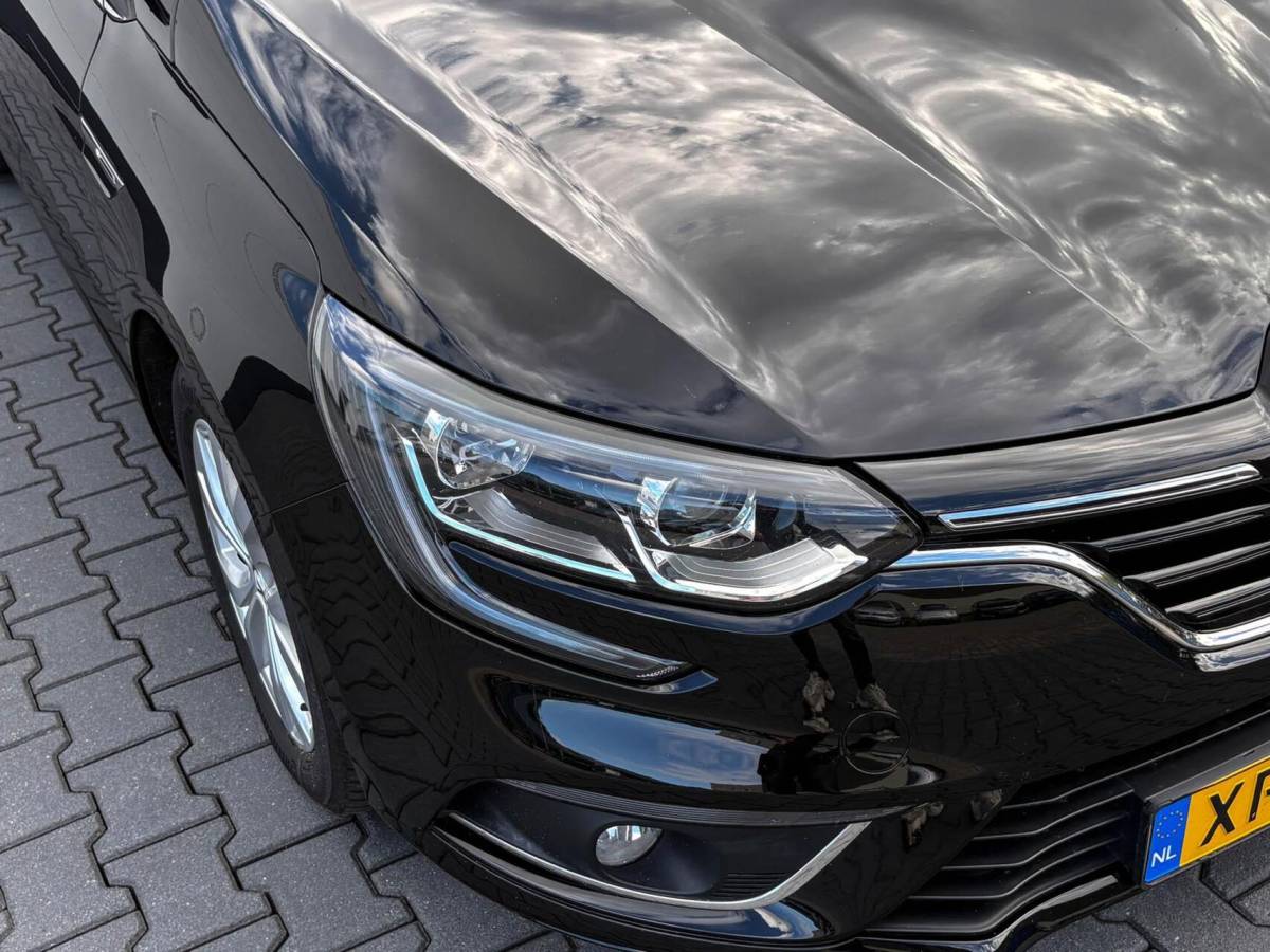 Renault Mégane Estate Renault Megane Estate 1.3 116pk TCe Limited | Airco | Carplay | Privacy glass | Trekhaak