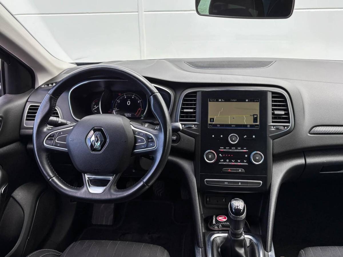 Renault Mégane Estate Renault Megane Estate 1.3 116pk TCe Limited | Airco | Carplay | Privacy glass | Trekhaak