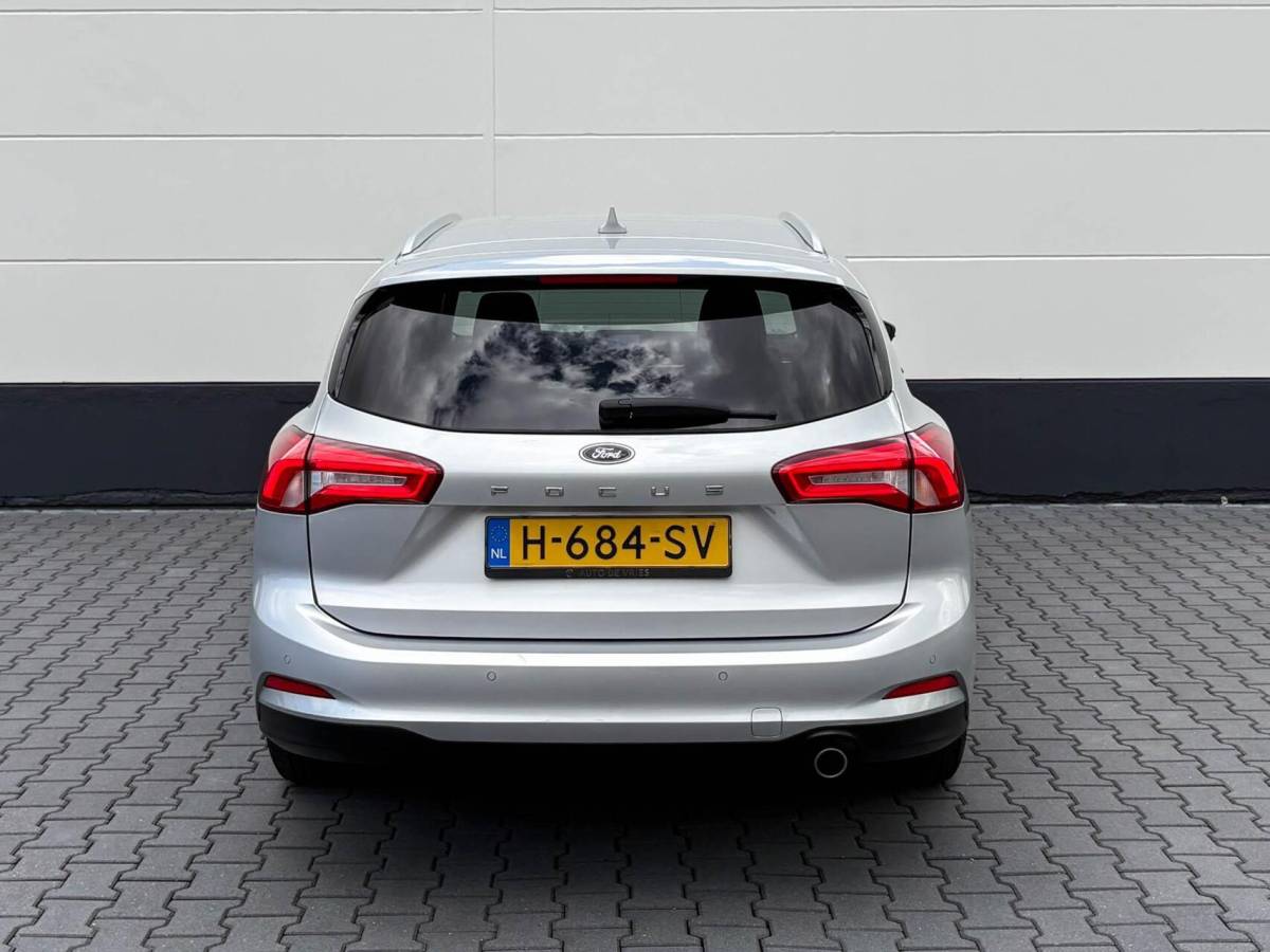 Ford Focus Ford Focus Wagon 1.0 125pk EcoBoost Automaat Titanium Business Automaat | Carplay | Winterpakket | Privacy glass