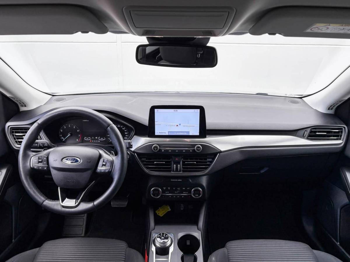 Ford Focus Ford Focus Wagon 1.0 125pk EcoBoost Automaat Titanium Business Automaat | Carplay | Winterpakket | Privacy glass
