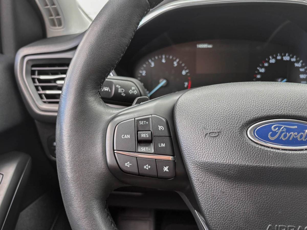 Ford Focus Ford Focus Wagon 1.0 125pk EcoBoost Automaat Titanium Business Automaat | Carplay | Winterpakket | Privacy glass