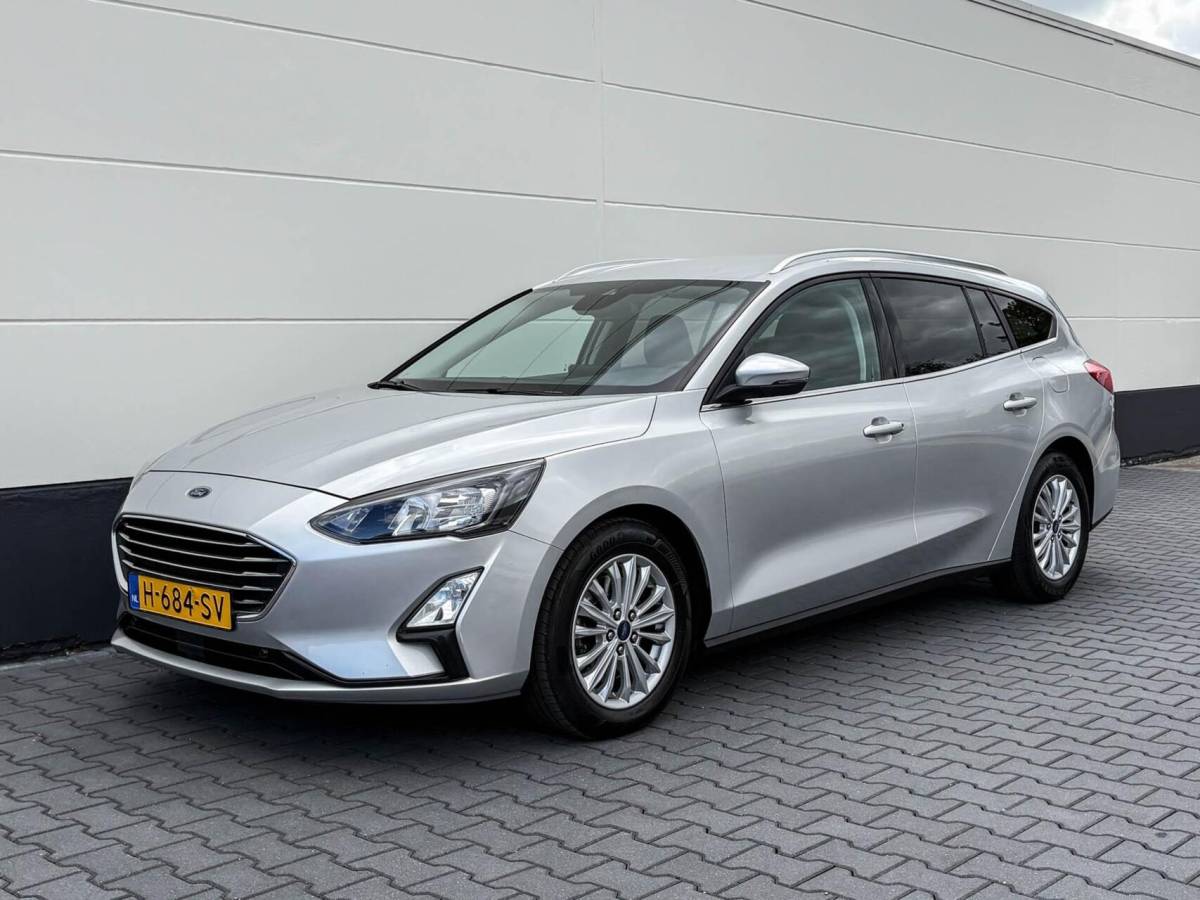 Ford Focus Ford Focus Wagon 1.0 125pk EcoBoost Automaat Titanium Business Automaat | Carplay | Winterpakket | Privacy glass