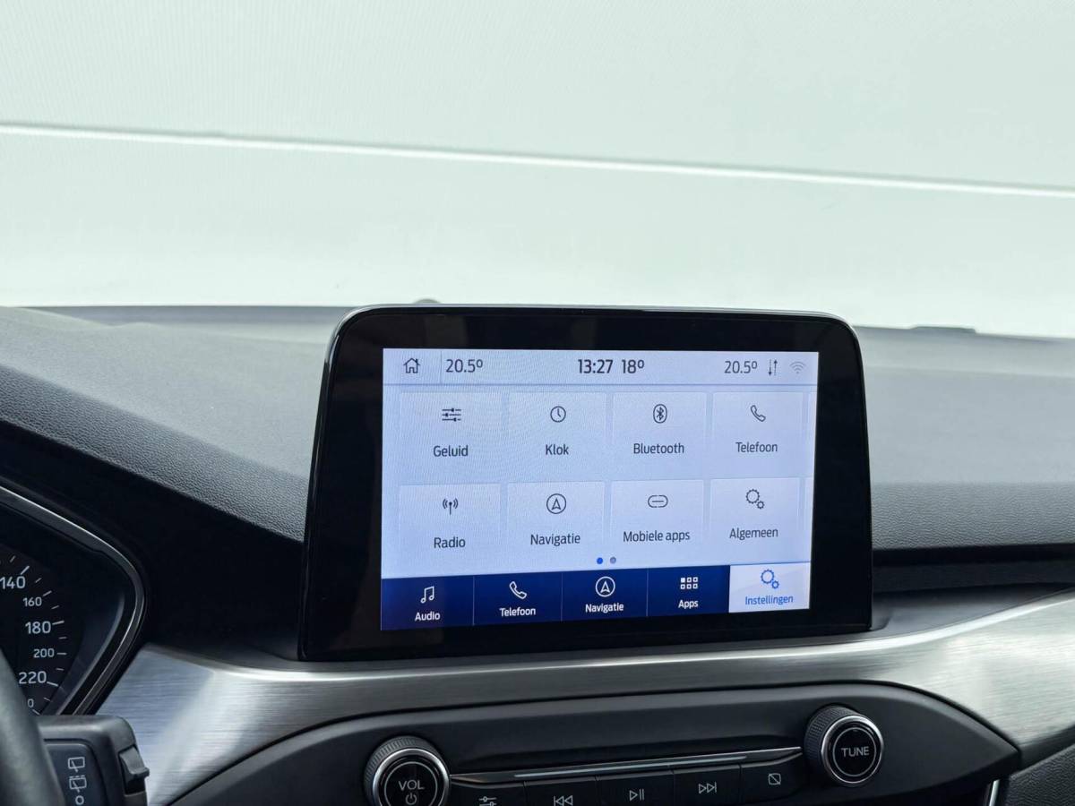 Ford Focus Ford Focus Wagon 1.0 125pk EcoBoost Automaat Titanium Business Automaat | Carplay | Winterpakket | Privacy glass