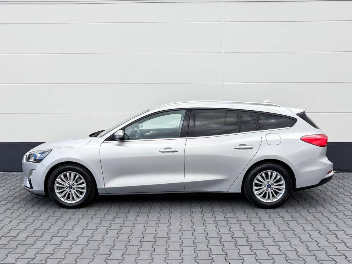 Ford Focus Ford Focus Wagon 1.0 125pk EcoBoost Automaat Titanium Business Automaat | Carplay | Winterpakket | Privacy glass
