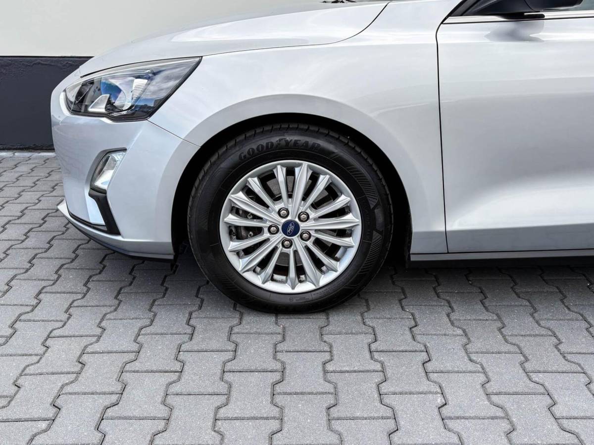 Ford Focus Ford Focus Wagon 1.0 125pk EcoBoost Automaat Titanium Business Automaat | Carplay | Winterpakket | Privacy glass