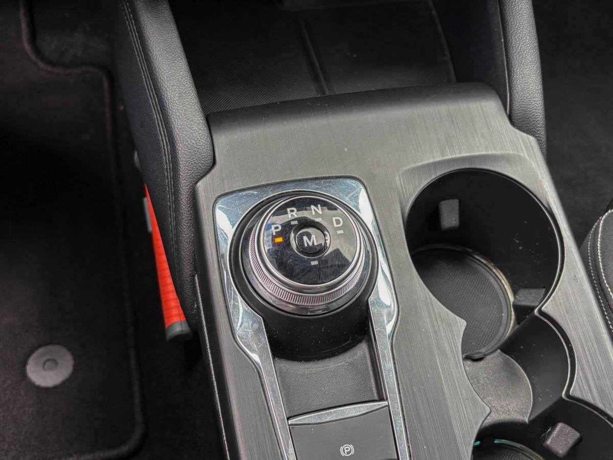 Ford Focus Ford Focus Wagon 1.0 125pk EcoBoost Automaat Titanium Business Automaat | Carplay | Winterpakket | Privacy glass