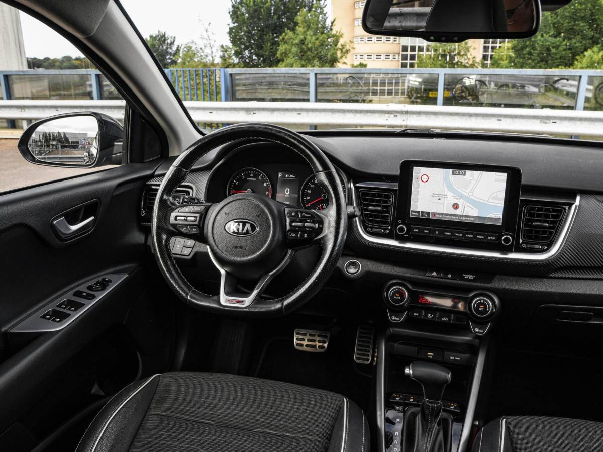 Kia Stonic Kia Stonic 1.0 T-GDi MHEV GT-PlusLine | Schuif-/Kanteldak | Stoel/Stuurverwarming | Camera | ACC | ECC | Dealeronderhouden | Eerste eigenaar