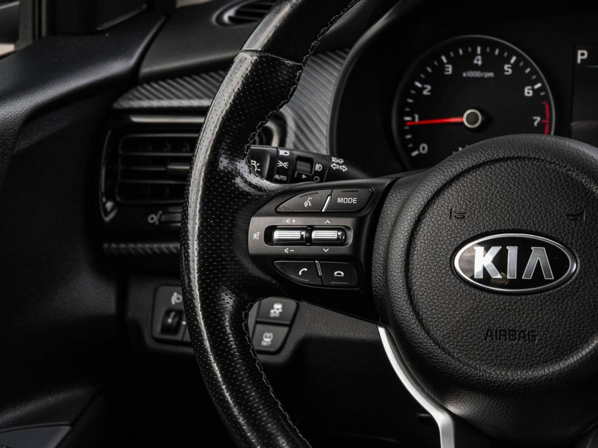 Kia Stonic Kia Stonic 1.0 T-GDi MHEV GT-PlusLine | Schuif-/Kanteldak | Stoel/Stuurverwarming | Camera | ACC | ECC | Dealeronderhouden | Eerste eigenaar