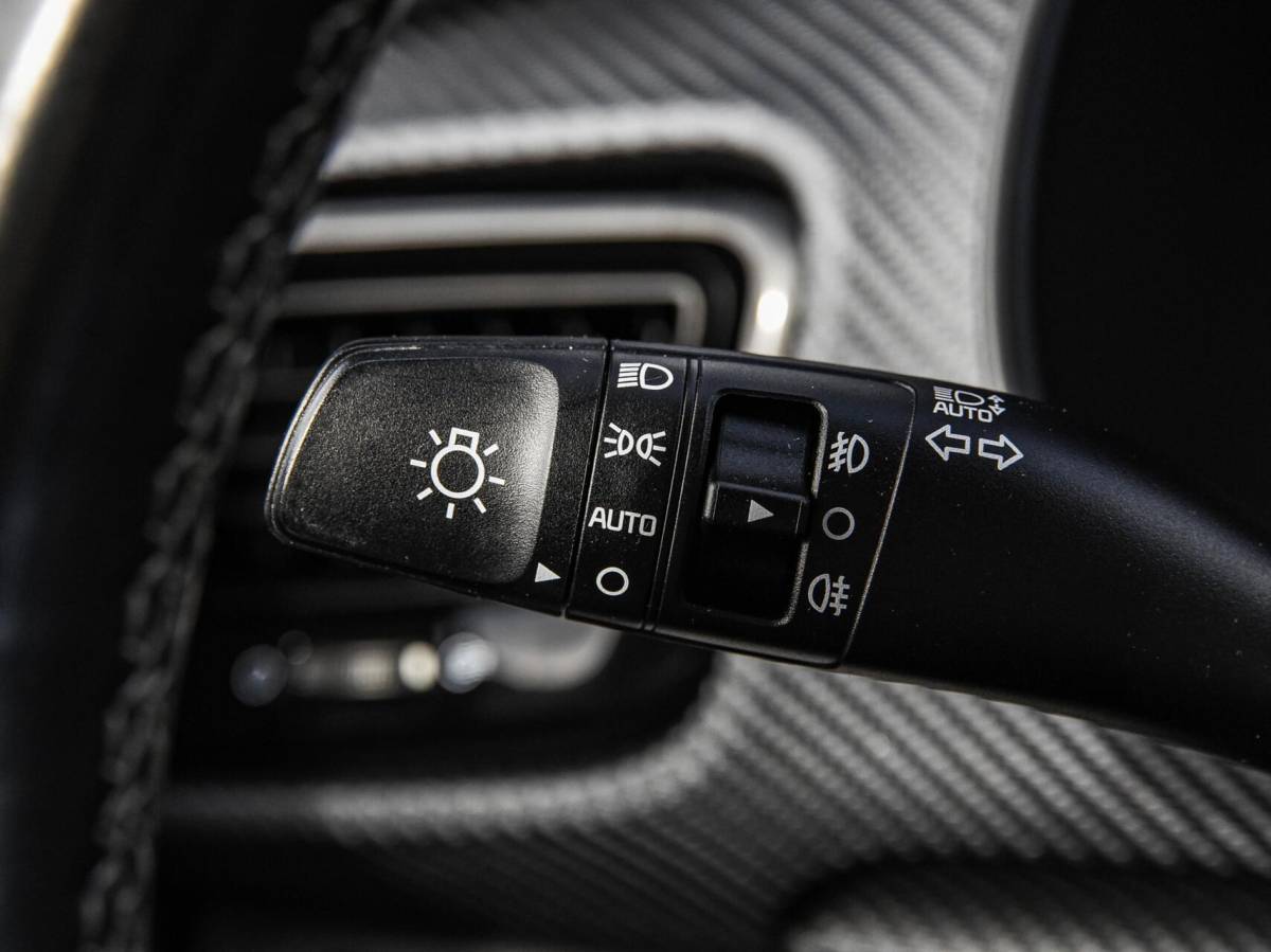 Kia Stonic Kia Stonic 1.0 T-GDi MHEV GT-PlusLine | Schuif-/Kanteldak | Stoel/Stuurverwarming | Camera | ACC | ECC | Dealeronderhouden | Eerste eigenaar