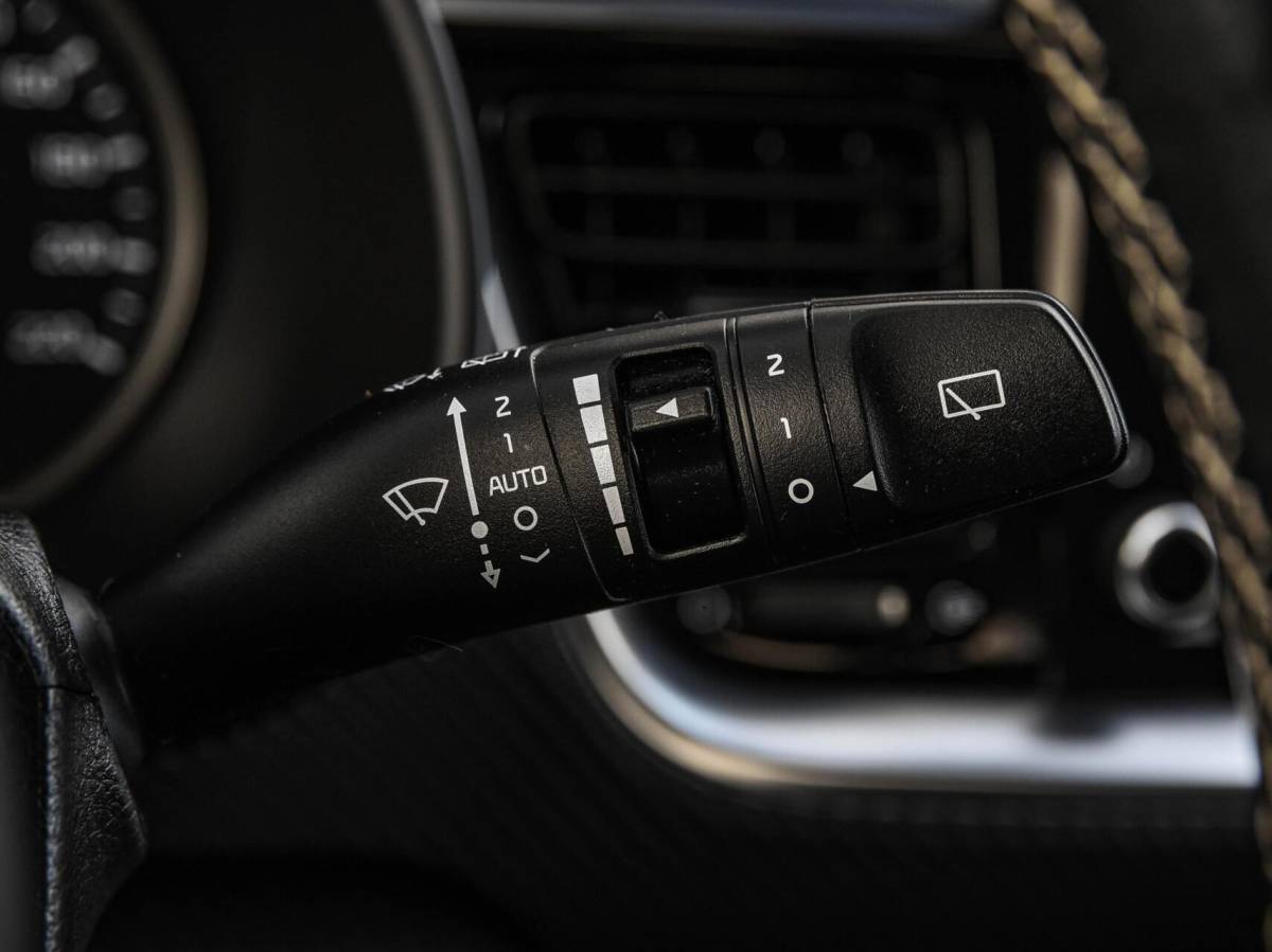 Kia Stonic Kia Stonic 1.0 T-GDi MHEV GT-PlusLine | Schuif-/Kanteldak | Stoel/Stuurverwarming | Camera | ACC | ECC | Dealeronderhouden | Eerste eigenaar