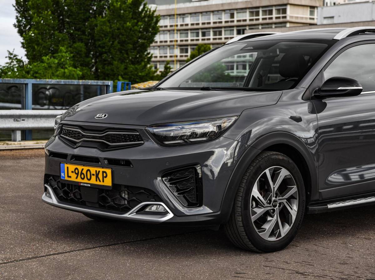 Kia Stonic Kia Stonic 1.0 T-GDi MHEV GT-PlusLine | Schuif-/Kanteldak | Stoel/Stuurverwarming | Camera | ACC | ECC | Dealeronderhouden | Eerste eigenaar