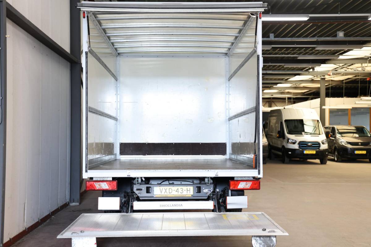 Ford Transit Ford Transit 2.0 TDCI BAKWAGEN MET LAADKLEP EURO 6