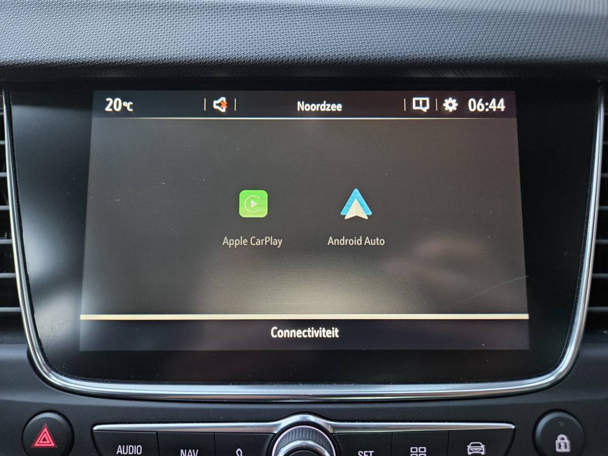 Opel Crossland X Opel Crossland X 1.2 Turbo 120 Jaar Edition Camera! LED! Carplay! NAP! Airco/Clima! Navigatie! Nette Auto!