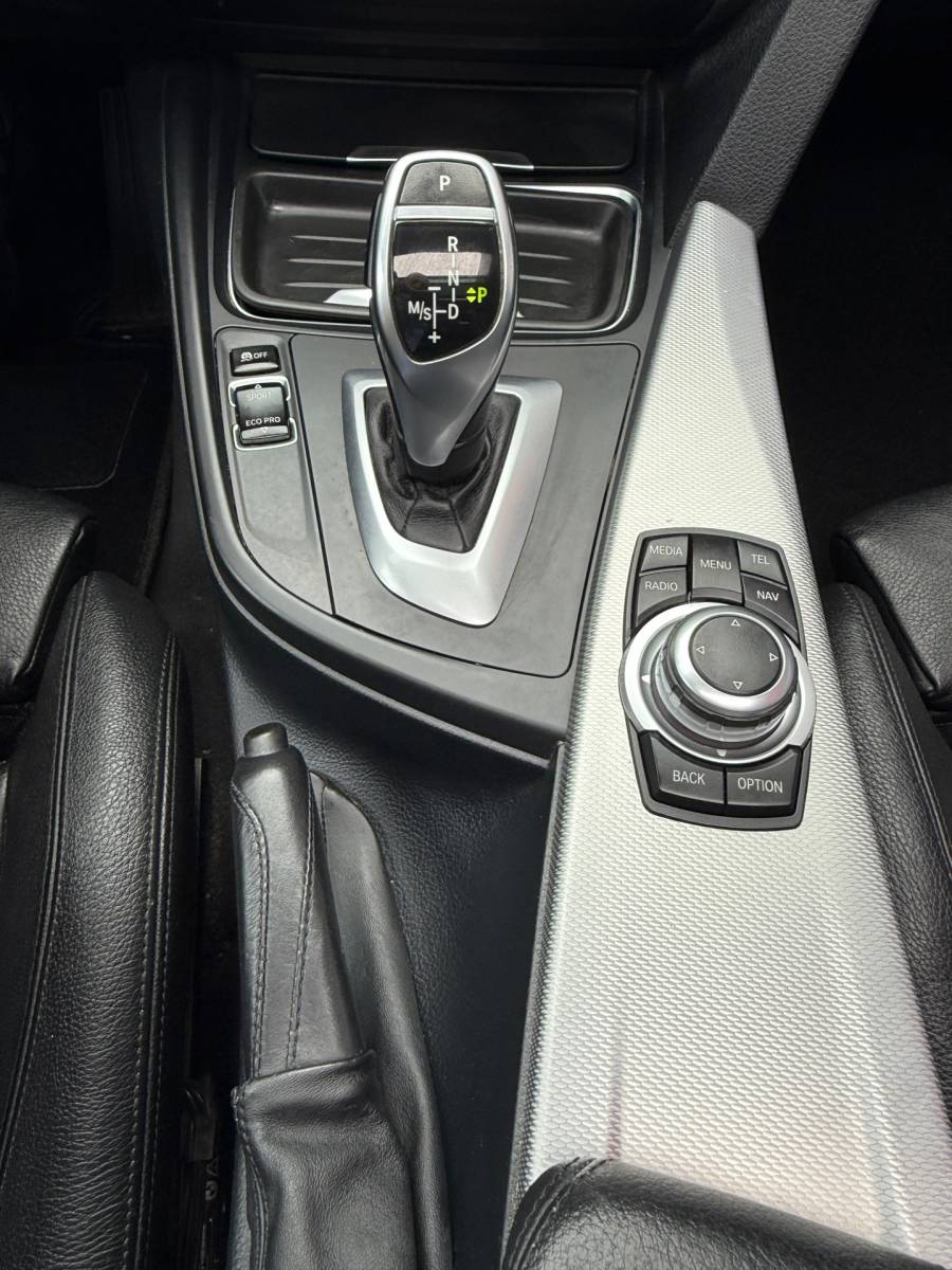 BMW 3 Serie BMW 328i Touring Aut M-Tech Sport Pano Leder Navi Xenon