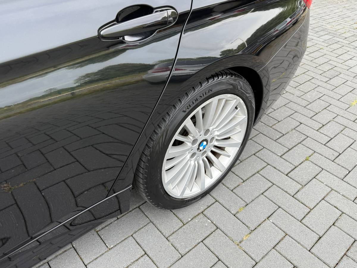 BMW 3 Serie BMW 328i Touring Aut M-Tech Sport Pano Leder Navi Xenon