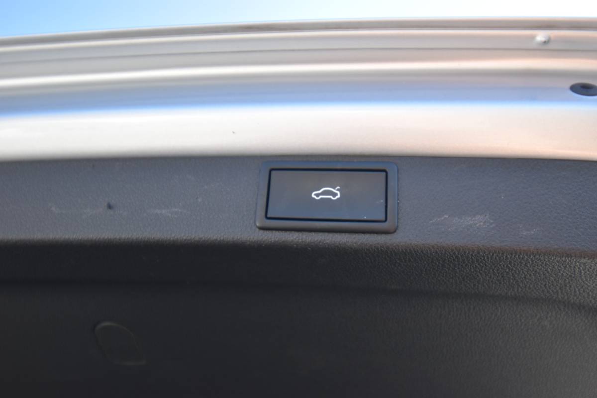 Škoda Octavia ŠKODA Octavia Combi 1.4 TSI iV PHEV Business Edition , VIRTUAL COCKPIT , LED KOPL , A UITRIJ CAM , LMV18 , PDC V+A ,