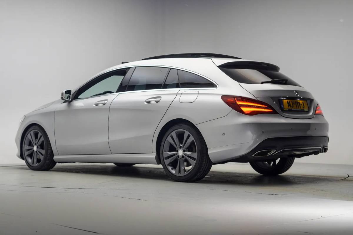 Mercedes-Benz CLA Mercedes-Benz CLA-Klasse SHOOTING BRAKE 180 Lease edition Plus Aut. [ Pano Cruise/Climate Control ]