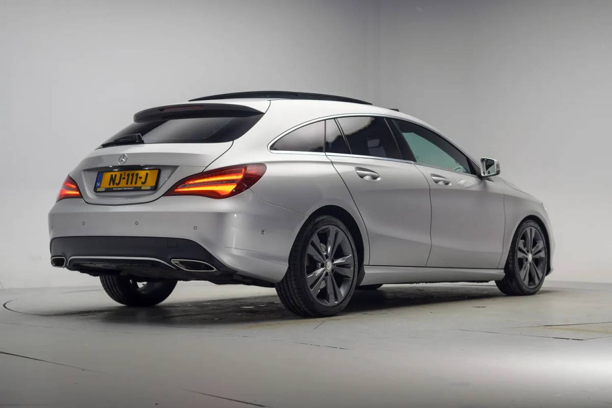 Mercedes-Benz CLA Mercedes-Benz CLA-Klasse SHOOTING BRAKE 180 Lease edition Plus Aut. [ Pano Cruise/Climate Control ]