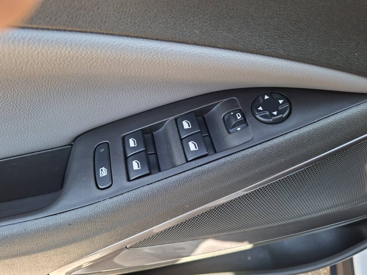 Opel Crossland X Opel Crossland X 1.2 Turbo Automaat Innovation Carplay Trekhaak Hoge zit