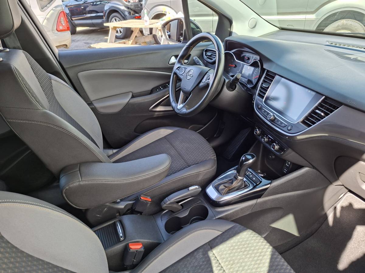 Opel Crossland X Opel Crossland X 1.2 Turbo Automaat Innovation Carplay Trekhaak Hoge zit