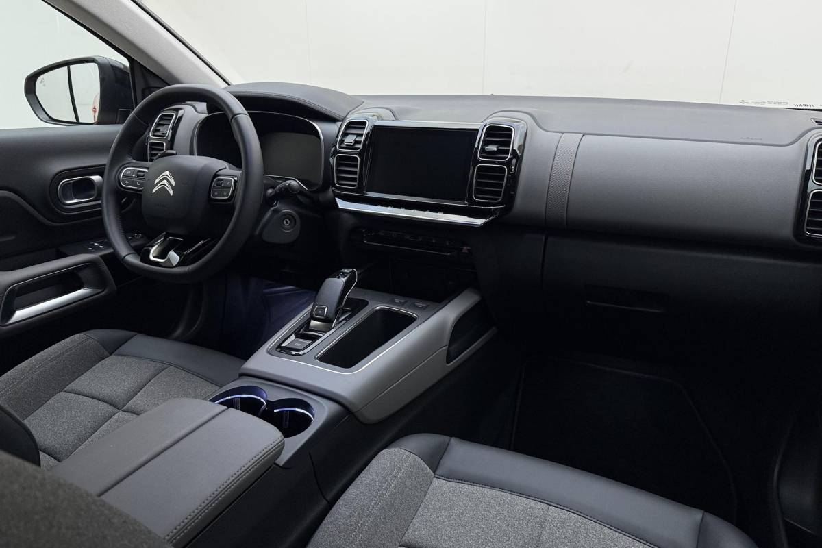Citroën C5 Aircross Citroen C5 Aircross 1.2 PureTech 130pk Automaat Feel | Navigatie | Trekhaak | Achteruitrijcamera | Climate control | Cruise control | Parkeersensoren | 18″ Lichtmetalen velgen | Lage KM-stand