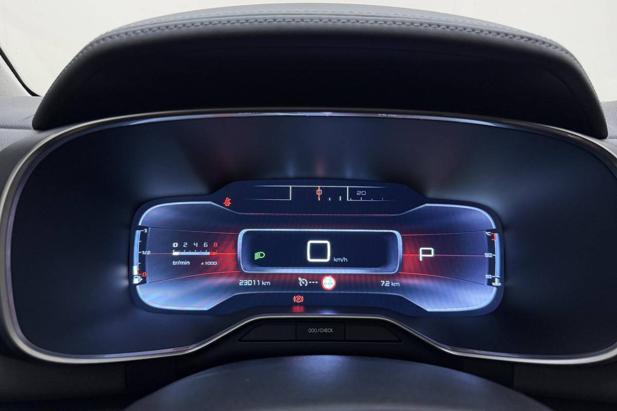 Citroën C5 Aircross Citroen C5 Aircross 1.2 PureTech 130pk Automaat Feel | Navigatie | Trekhaak | Achteruitrijcamera | Climate control | Cruise control | Parkeersensoren | 18″ Lichtmetalen velgen | Lage KM-stand