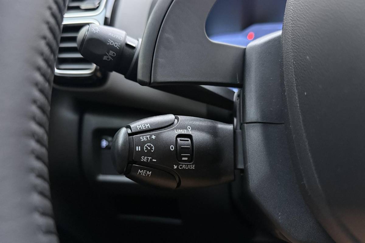 Citroën C5 Aircross Citroen C5 Aircross 1.2 PureTech 130pk Automaat Feel | Navigatie | Trekhaak | Achteruitrijcamera | Climate control | Cruise control | Parkeersensoren | 18″ Lichtmetalen velgen | Lage KM-stand