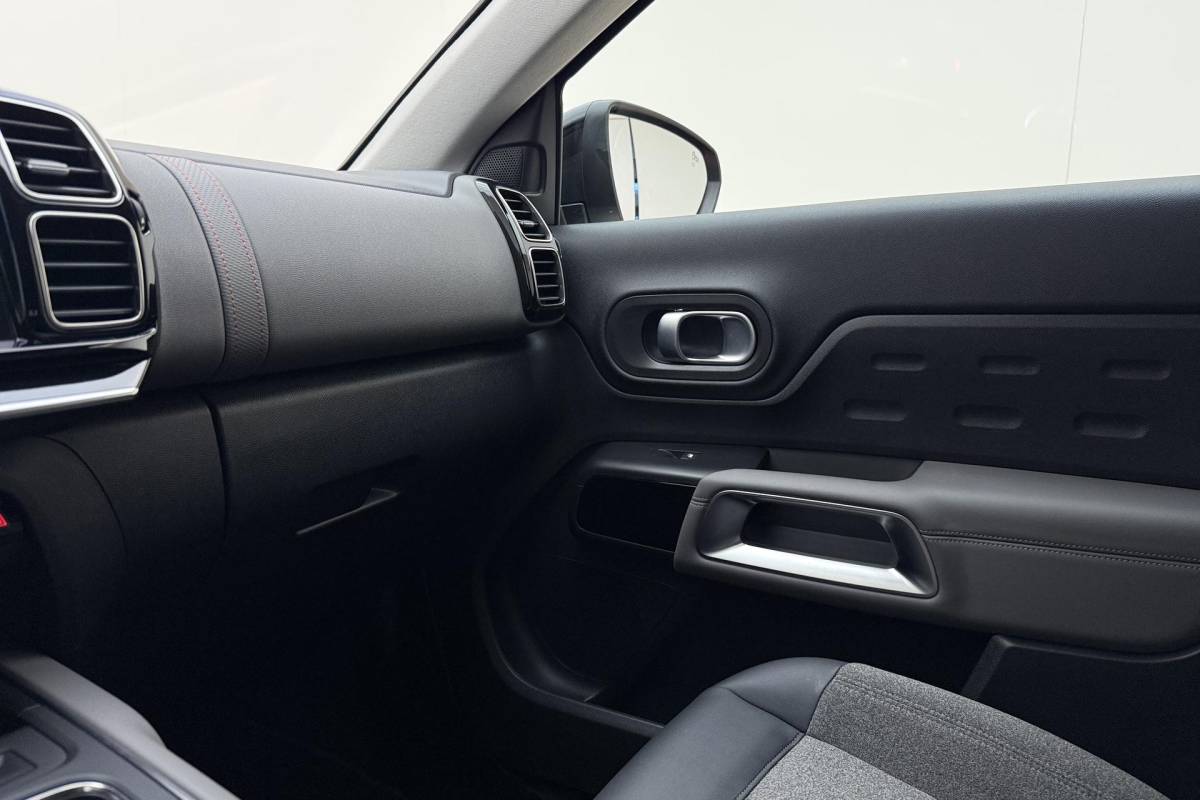 Citroën C5 Aircross Citroen C5 Aircross 1.2 PureTech 130pk Automaat Feel | Navigatie | Trekhaak | Achteruitrijcamera | Climate control | Cruise control | Parkeersensoren | 18″ Lichtmetalen velgen | Lage KM-stand