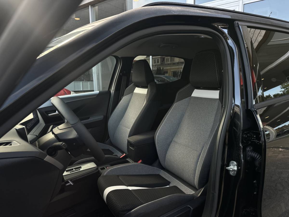 Opel Frontera Opel Frontera 1.2 Turbo Hybrid GS Stoel+stuur verwarming/Camera/Navi.