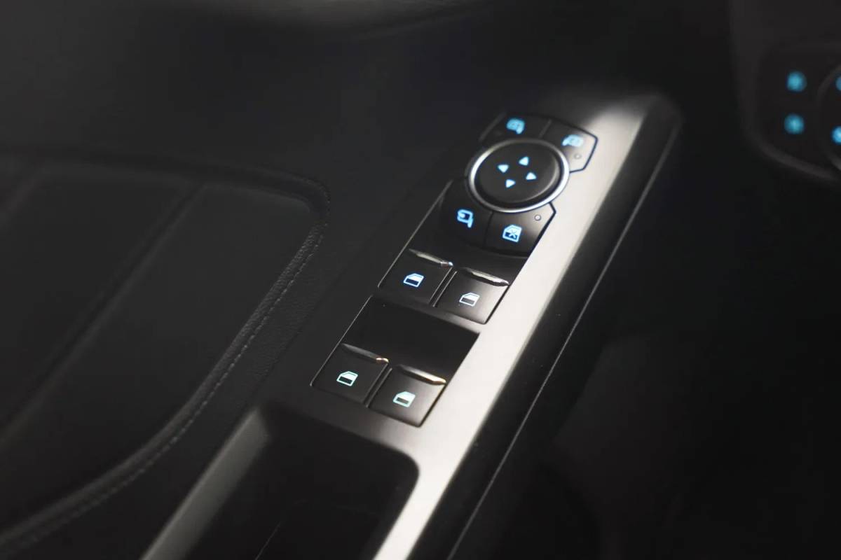 Ford Focus Ford Focus Wagon 1.0 EcoBoost Trend Edition Business [ Carplay Cruise PDC Stoelverwarming ]