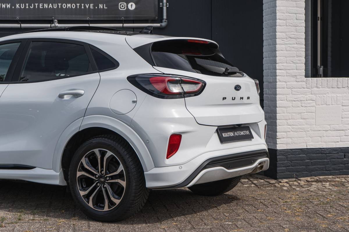 Ford Puma Ford Puma 1.0 EcoBoost Hybrid ST-Line X / Automaat / Pano / Winter Pack!