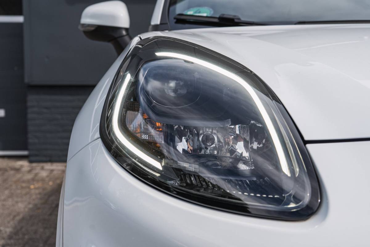 Ford Puma Ford Puma 1.0 EcoBoost Hybrid ST-Line X / Automaat / Pano / Winter Pack!