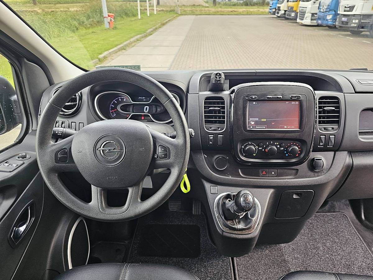 Opel Vivaro OPEL VIVARO 1.6