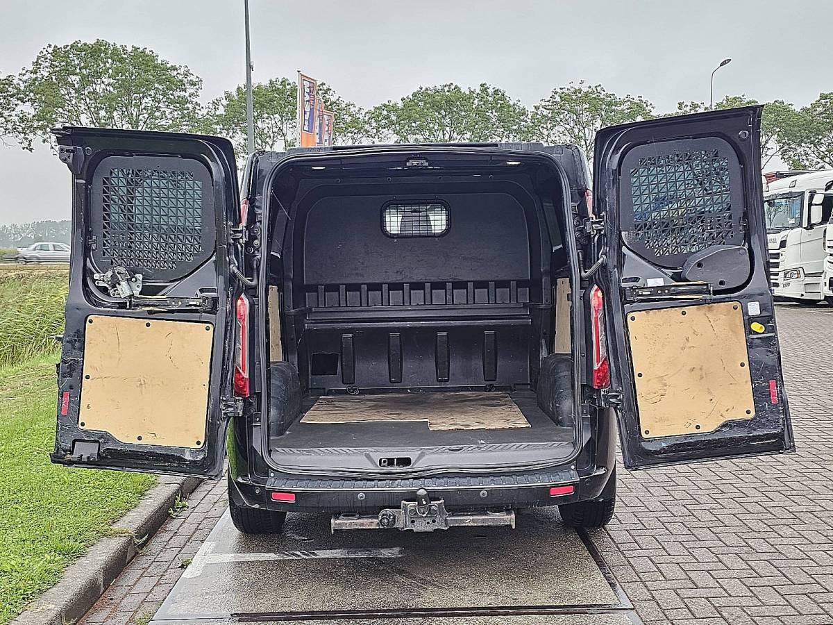 Ford Transit Custom FORD TRANSIT CUSTOM 2.0 limited d.c. 2.0tdci
