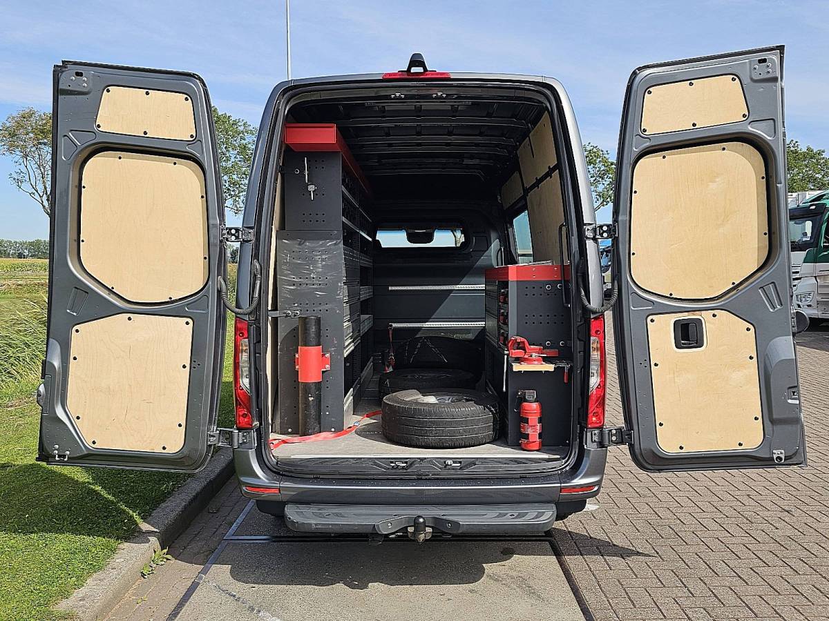 Mercedes-Benz Sprinter MERCEDES-BENZ SPRINTER 317 l2h2 led navi autom.