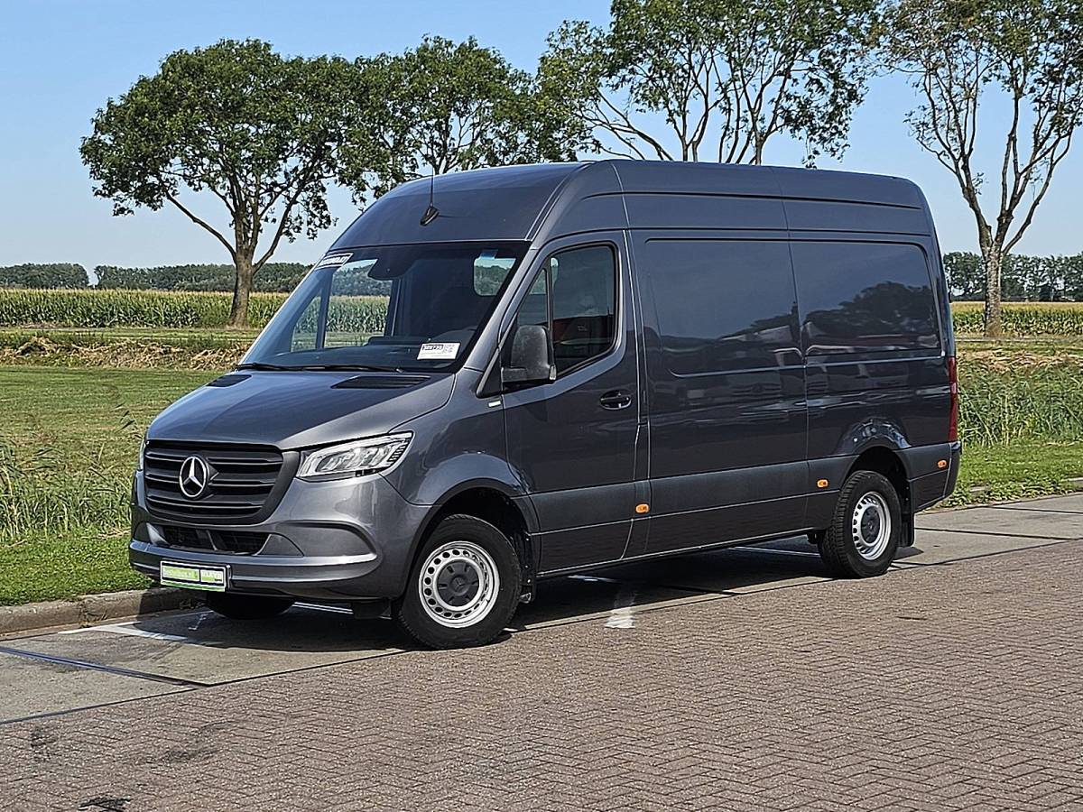 Mercedes-Benz Sprinter MERCEDES-BENZ SPRINTER 317 l2h2 led navi autom.