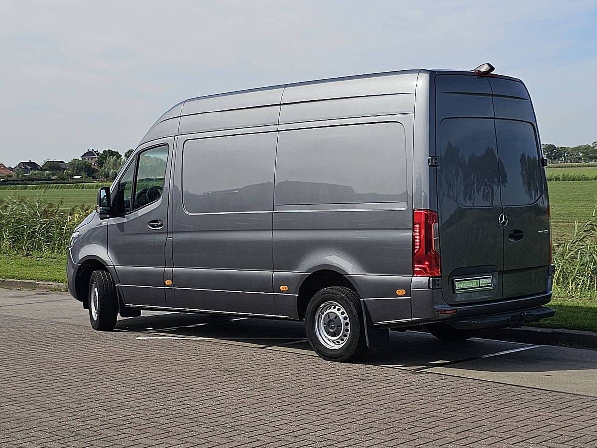 Mercedes-Benz Sprinter MERCEDES-BENZ SPRINTER 317 l2h2 led navi autom.