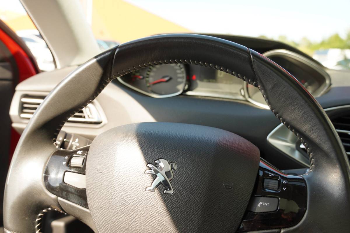 Peugeot 308 Peugeot 308 SW 1.6 BlueHDI Blue Lease Executive nav/panoramadak/trekhaak