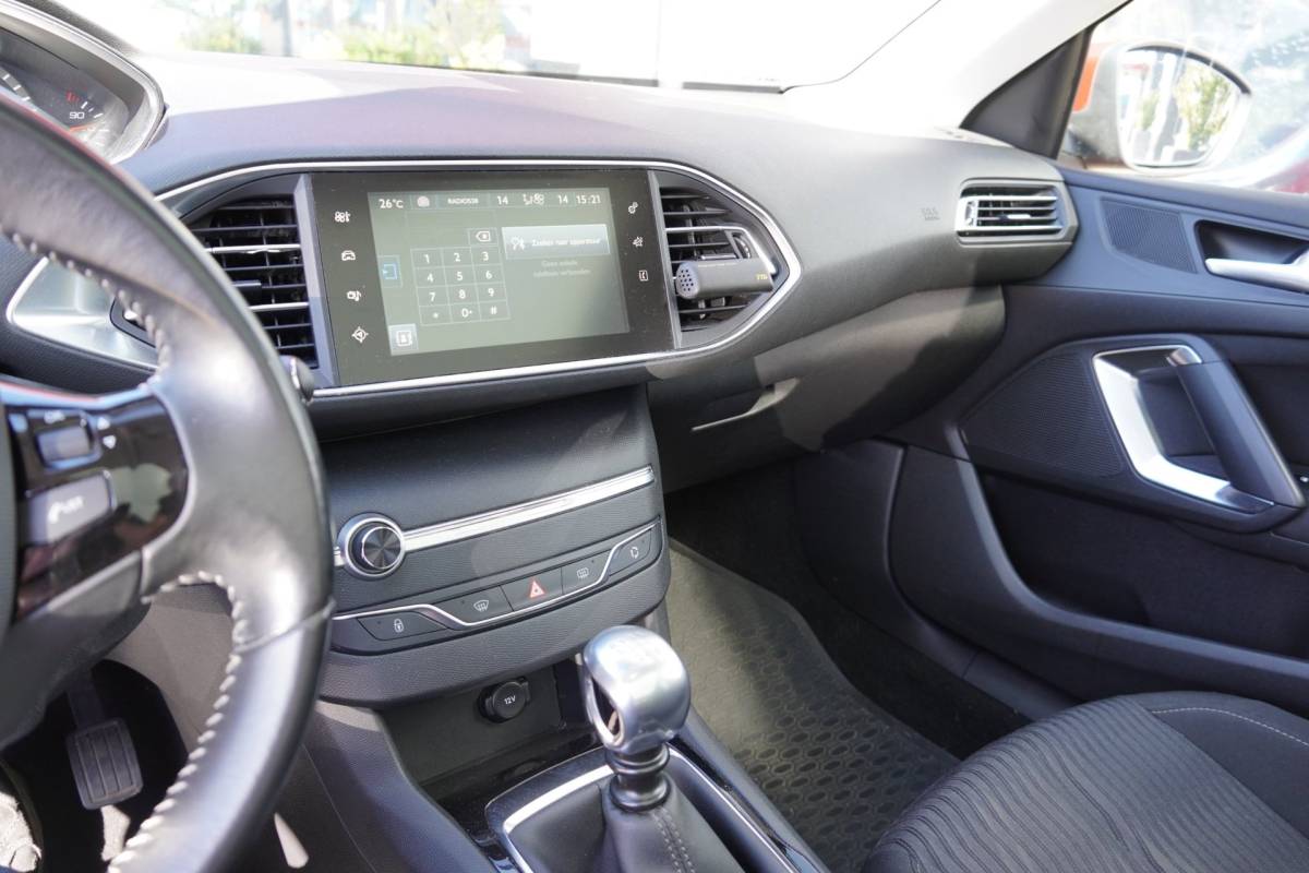 Peugeot 308 Peugeot 308 SW 1.6 BlueHDI Blue Lease Executive nav/panoramadak/trekhaak
